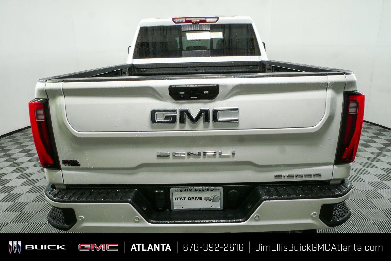 Used 2024 GMC Sierra 2500 Denali Ultimate w/ Max Trailering Package AWD/4WD image 28