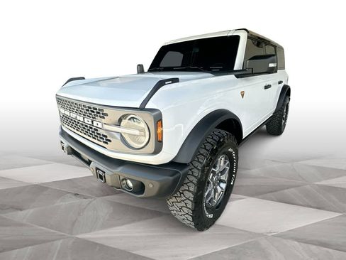 Used 2025 Ford Bronco Badlands AWD/4WD image 1