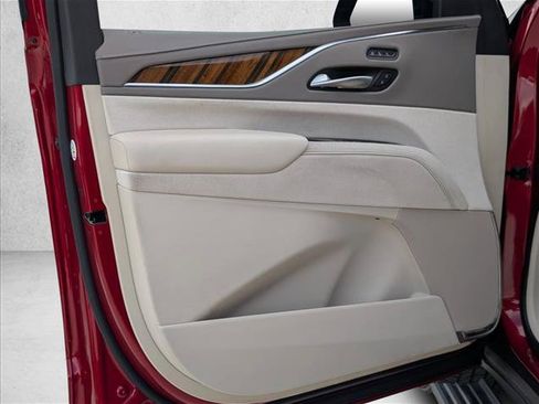 Used 2023 Cadillac Escalade Sport Platinum w/ LPO, ONYX Package AWD/4WD image 10