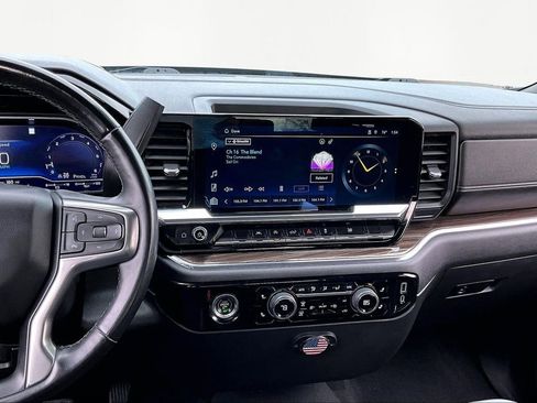 Used 2023 Chevrolet Silverado 1500 RST image 9