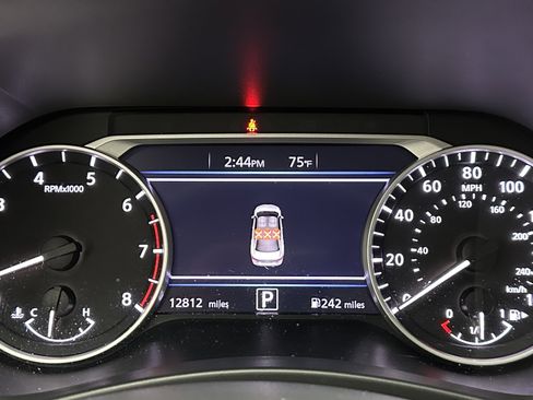 Used 2025 Nissan Sentra SV image 10