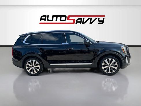 Used 2022 Kia Telluride EX w/ EX Premium Package FWD image 8