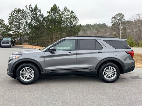 New 2026 Ford Explorer Active w/ Active Comfort Package image 5