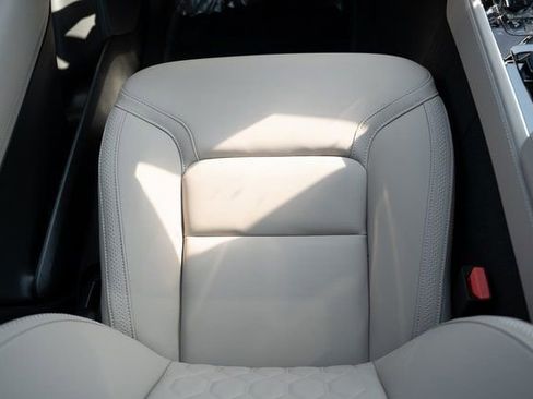 Used 2026 Volvo XC90 T8 Plus w/ Protection Package Premier image 25