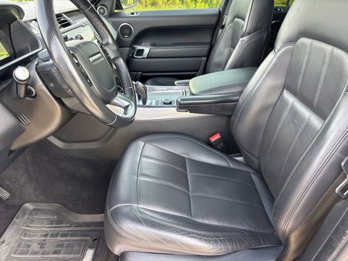 Used 2019 Land Rover Range Rover Sport HSE AWD/4WD image 13