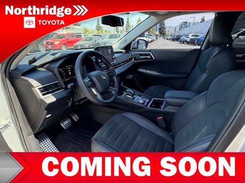 Used 2024 Mitsubishi Outlander SE AWD/4WD image 5