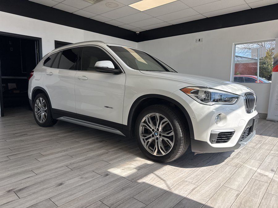 Used 2017 BMW X1 xDrive28i AWD/4WD image 3