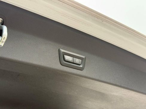 Used 2019 BMW X3 xDrive30i w/ Executive Package AWD/4WD image 16