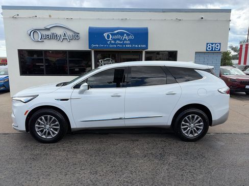 Used 2022 Buick Enclave Premium AWD/4WD image 1
