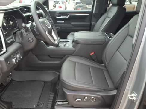 New 2026 GMC Sierra 1500 Denali w/ Denali Reserve Package image 15
