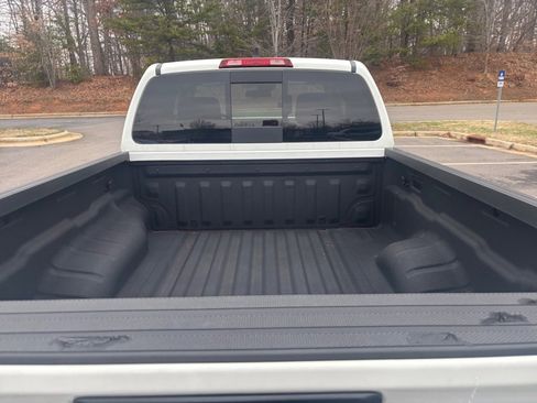 Used 2026 Nissan Frontier S w/ S Utility Package image 15