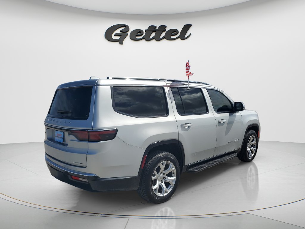 Used 2022 Jeep Wagoneer Series II AWD/4WD image 12