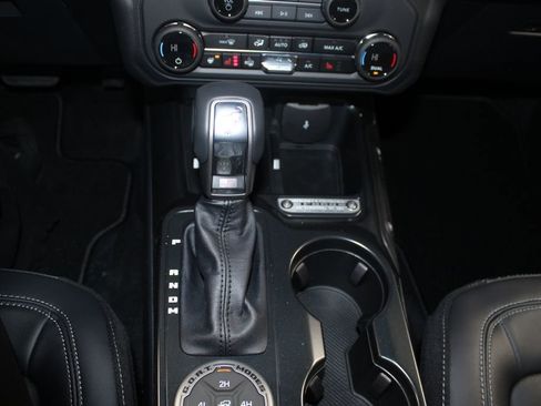 New 2025 Ford Bronco Outer Banks image 39