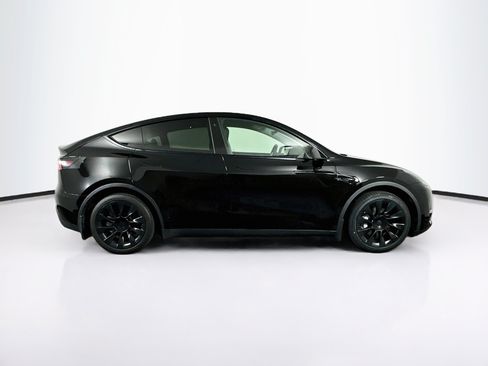 Used 2021 Tesla Model Y 2WD image 10
