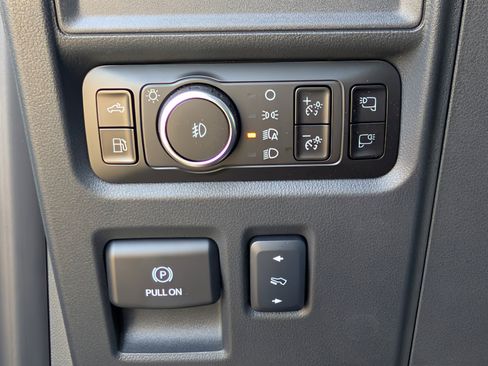 New 2025 Ford F150 Platinum w/ Equipment Group 702A High image 22