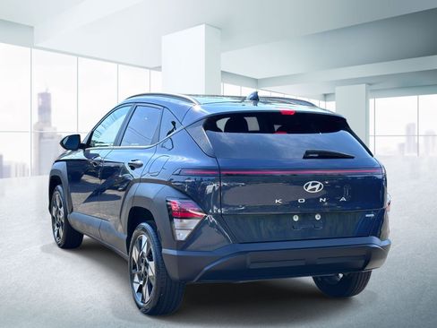 Used 2024 Hyundai Kona SEL AWD/4WD image 3
