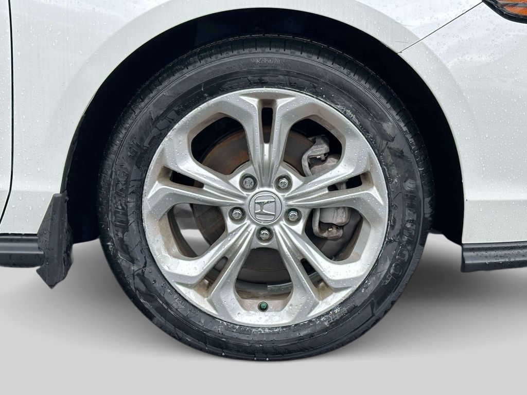 Certified 2023 Honda Accord LX image 6