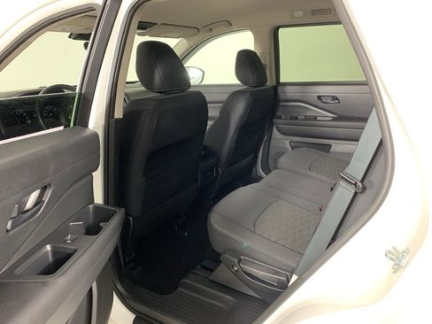 Used 2025 Nissan Pathfinder SV image 35