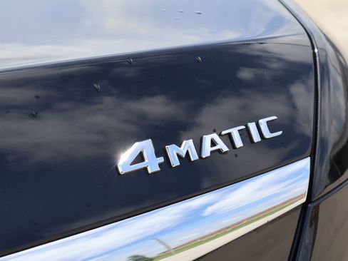 Used 2020 Mercedes-Benz S 560 4MATIC Sedan image 9