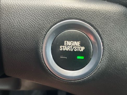 Used 2024 GMC Terrain SLE w/ Driver Convenience Package FWD image 24