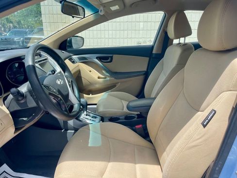 Used 2011 Hyundai Elantra GLS w/ Navigation Pkg 4 FWD image 6