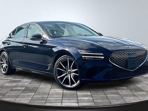 Used 2023 Genesis G70 2.0T image 15