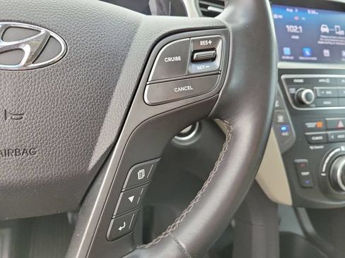 Used 2017 Hyundai Santa Fe SE w/ SE Premium Package 02 FWD image 23