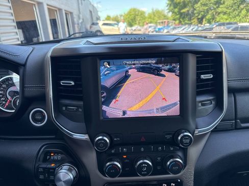 Used 2021 RAM 1500 Laramie AWD/4WD image 18