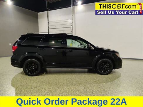 Used 2019 Dodge Journey SE w/ Blacktop Package FWD image 9