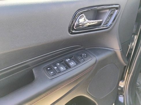 Used 2024 Dodge Durango GT image 8