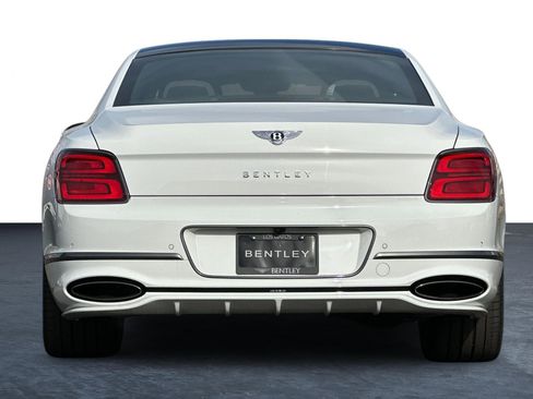 New 2025 Bentley Flying Spur Plug-In Hybrid image 11