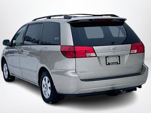 Used 2004 Toyota Sienna XLE image 4