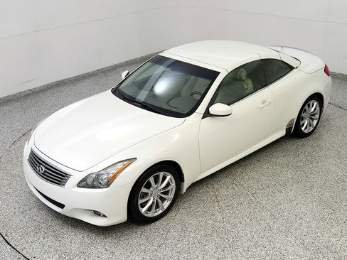 Used 2013 INFINITI G37 Convertible w/ Premium Pkg RWD image 14