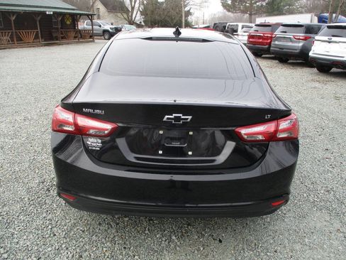 Used 2022 Chevrolet Malibu LT image 4