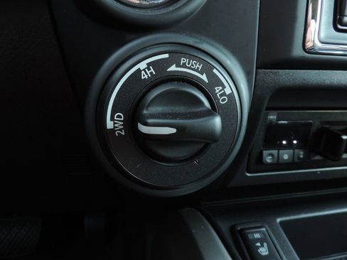 Certified 2024 Nissan Titan SV w/ SV Convenience Package image 26