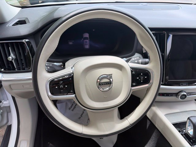 Used 2025 Volvo V60 B5 Cross Country Plus AWD/4WD image 20