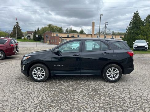 Used 2020 Chevrolet Equinox LS image 2