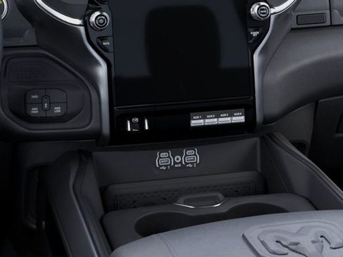 New 2026 RAM 3500 Laramie AWD/4WD image 24
