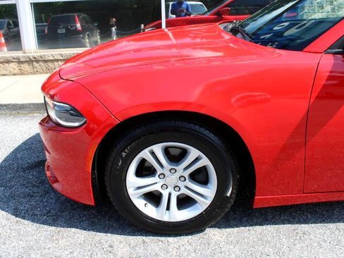 Used 2018 Dodge Charger SXT image 23