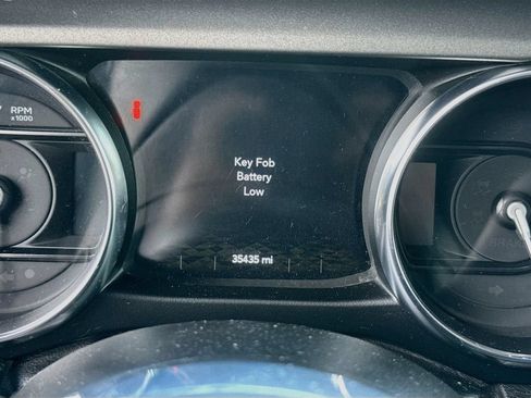 Used 2023 Jeep Wrangler Unlimited Rubicon 4xe AWD/4WD image 13