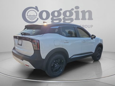 New 2026 Nissan Kicks SV w/ SV Premium Package FWD image 5