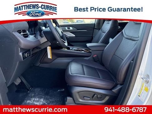 New 2026 Ford Explorer Platinum image 9