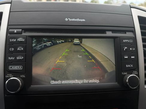 Used 2018 Nissan Frontier PRO-4X image 25