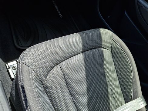 Used 2024 Subaru Crosstrek 2.0i Premium image 26