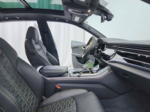 Used 2023 Audi RS Q8 image 25