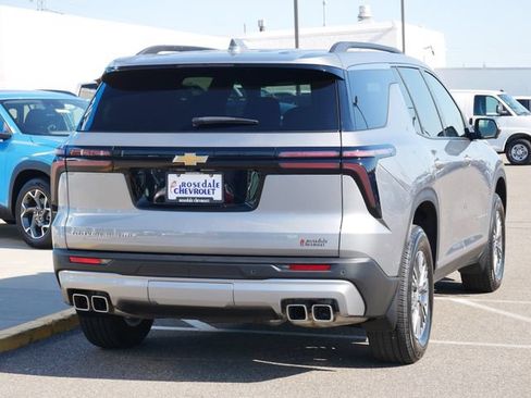 Used 2025 Chevrolet Traverse LT w/ Driver Confidence Package AWD/4WD image 27