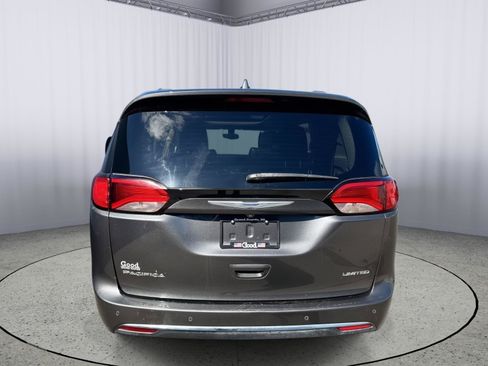 Used 2020 Chrysler Pacifica Limited FWD image 20