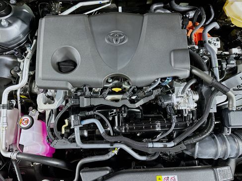 Used 2026 Toyota Camry SE FWD image 31