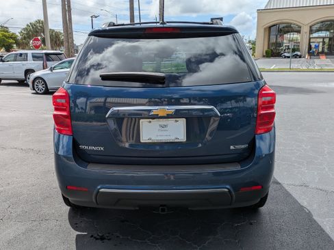 Used 2017 Chevrolet Equinox Premier w/ Enhanced Convenience Package FWD image 5