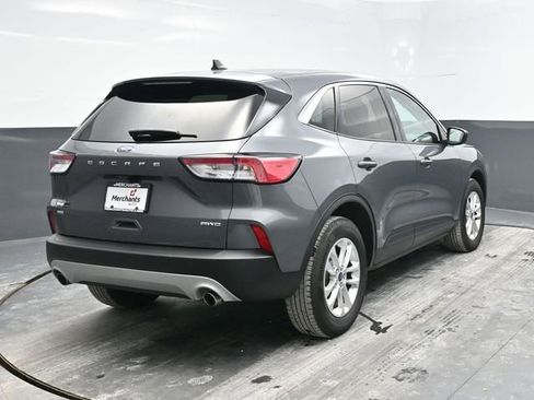Used 2022 Ford Escape SE image 6